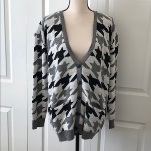 Forever 21 Gray Black White Houndstooth Cardigan